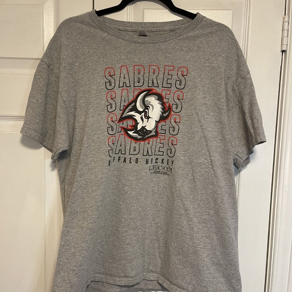 Buffalo Sabres 'Goat Head' T-Shirt Men Large
